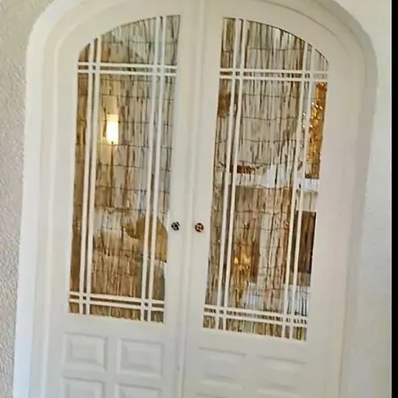 Cala Blanca Javea Apartamento *